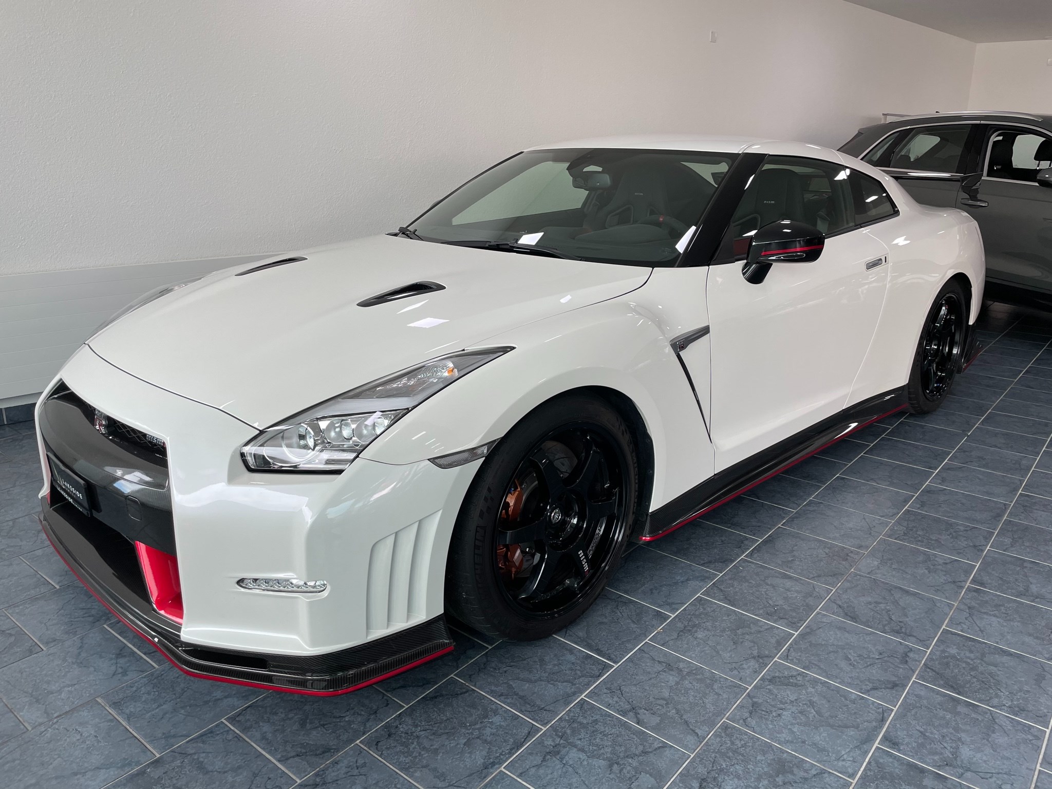 NISSAN GT-R 3.8 V6 Biturbo Nismo (Coupé)