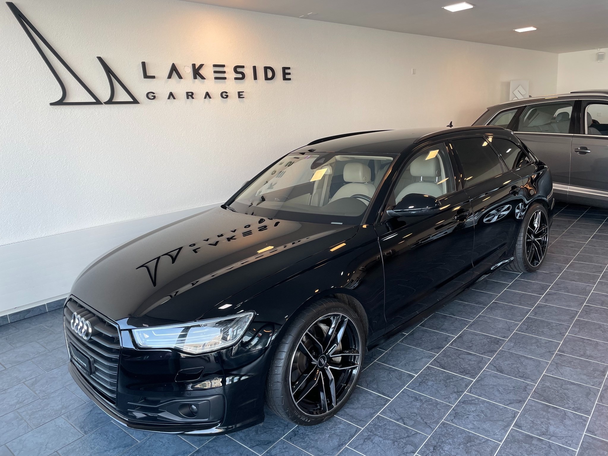 AUDI A6 Avant 3.0 TFSI V6 quattro S-tronic (Kombi)